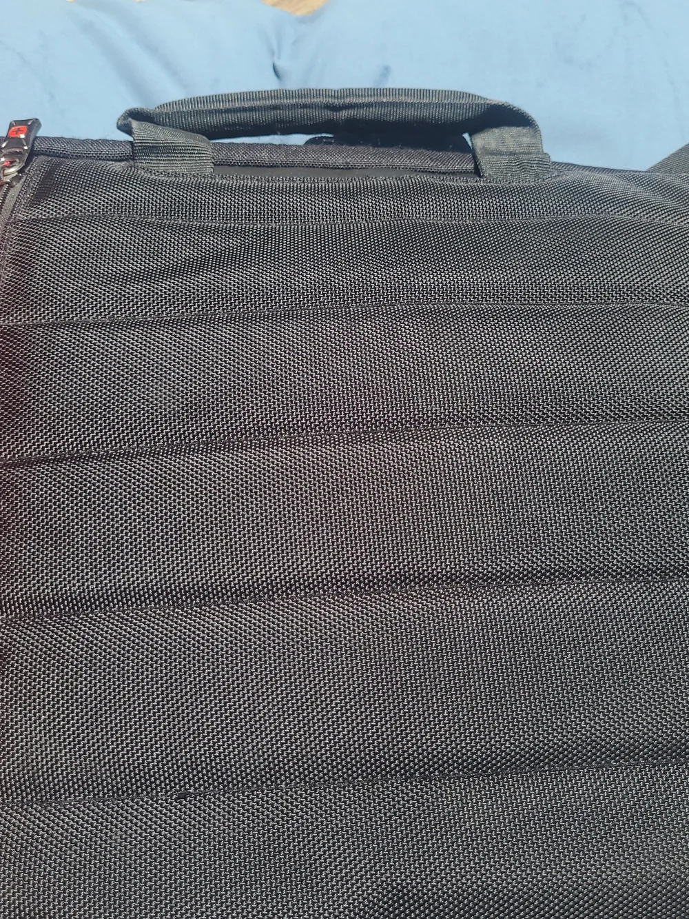 Swiss Gear SA8733 Black TSA Friendly ScanSmart Laptop Messenger Bag